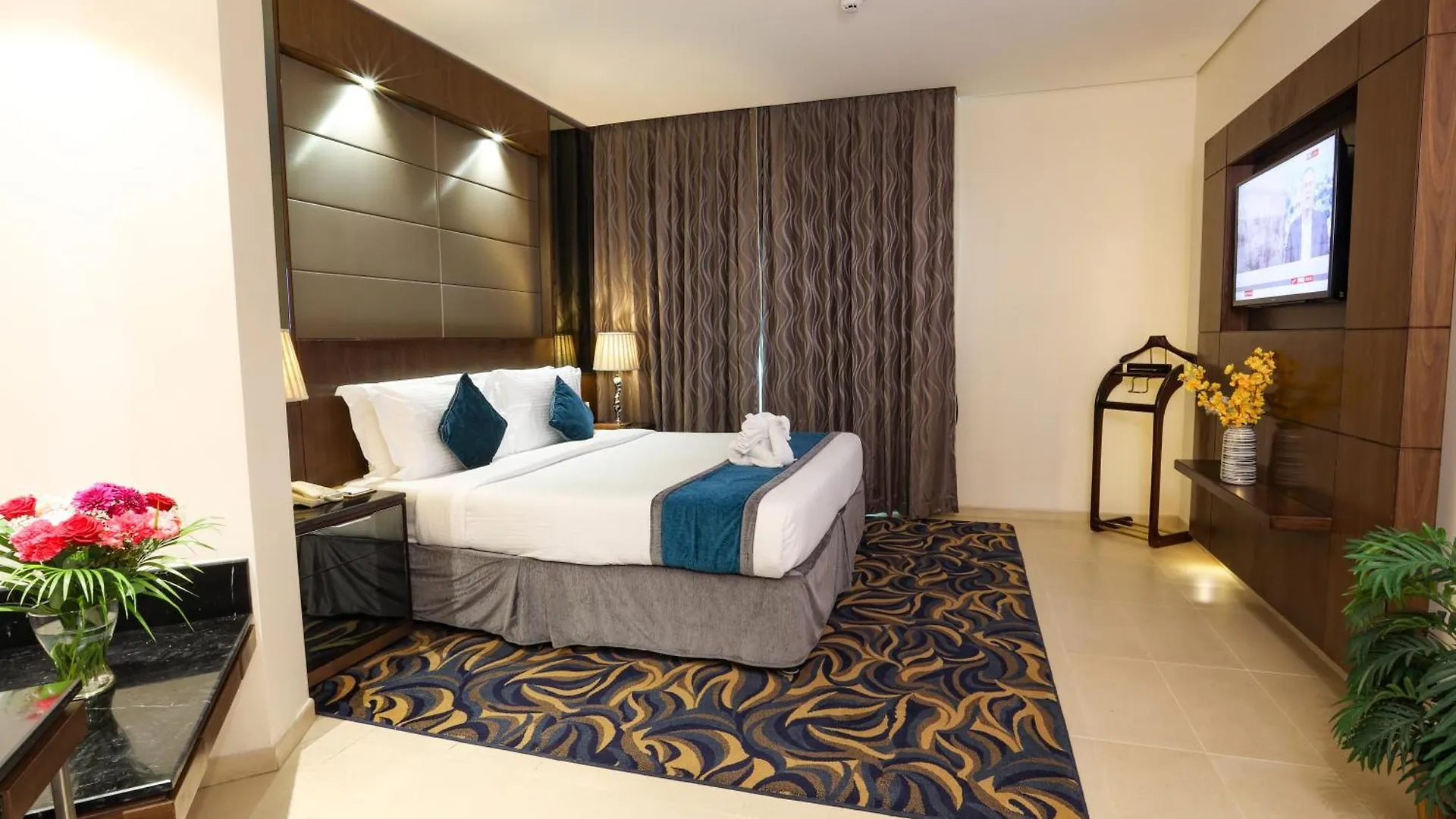 Omega Hotel Dubai 4*,